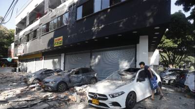 Σεισμός στην Κολομβία: Πάνω από 20 οι νεκροί, αρκετοί οι εγκλωβισμένοι (βίντεο)