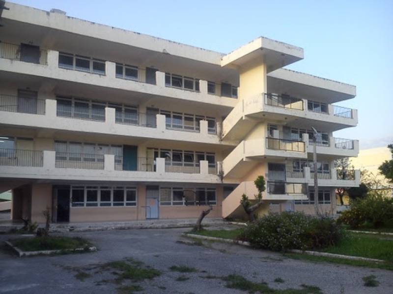 Ερώτηση βουλευτών του ΚΚΕ για προβλήματα σε σχολεία της Καλαμάτας
