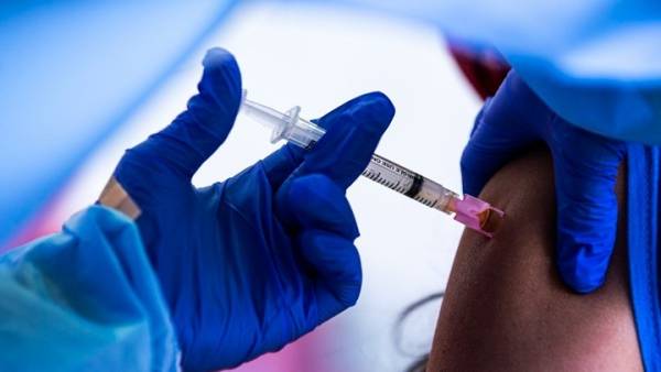 Κορονοϊός - Μελέτη: Η λοίμωξη σε εμβολιασμένους γεννά &quot;σούπερ&quot; ανοσία μετά