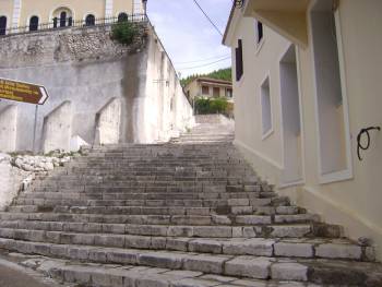 Μεταπτυχιακοί του ΕΜΠ μελετούν την Παλιά Πόλη Kυπαρισσίας