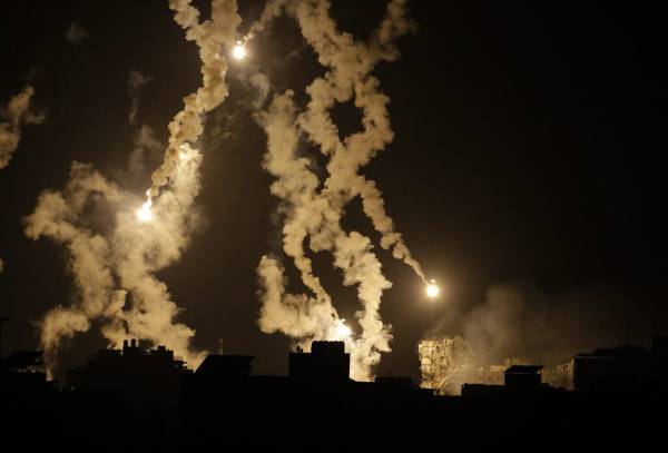 Γάζα: Ασταμάτητο σφυροκόπημα από το Ισραήλ – Θέμα ωρών η εισβολή των IDF (βίντεο)
