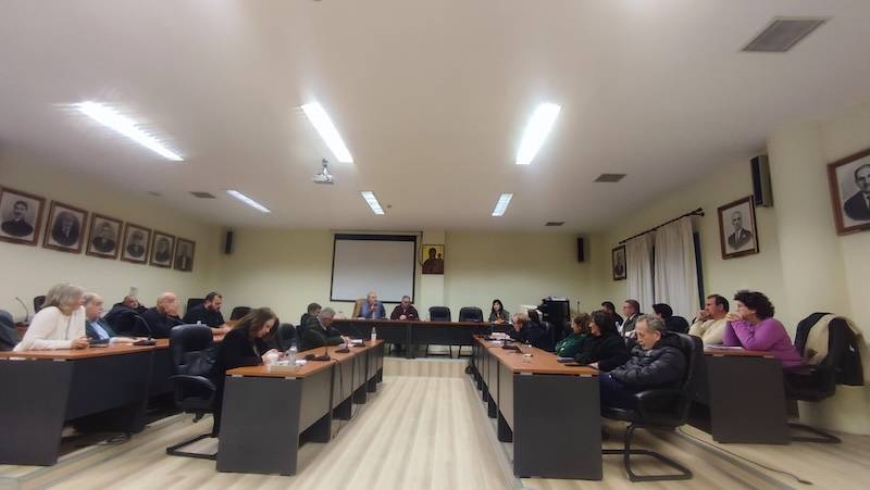 Δημοτικό Συμβούλιο Τριφυλίας: Αντιπαράθεση για τις ζημιές από την κακοκαιρία