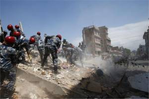 42 νεκροί και πάνω από 1.000 τραυματίες από το νέο σεισμό στο Νεπάλ