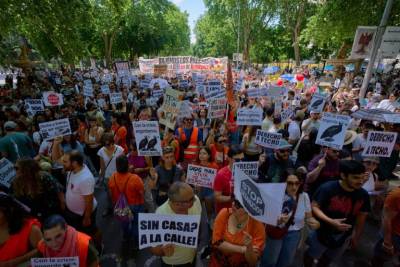 Ογκώδης διαδήλωση στη Μαδρίτη για τη στεγαστική κρίση