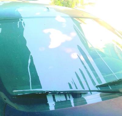 Του έριξαν μπογιά στο αυτοκίνητο στο Μελιγαλά!