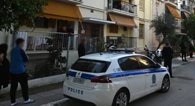Δολοφονία - Αιγάλεω: Παραδόθηκε στη ΓΑΔΑ ο 20χρονος που σκότωσε τη μητέρα του (Βίντεο)