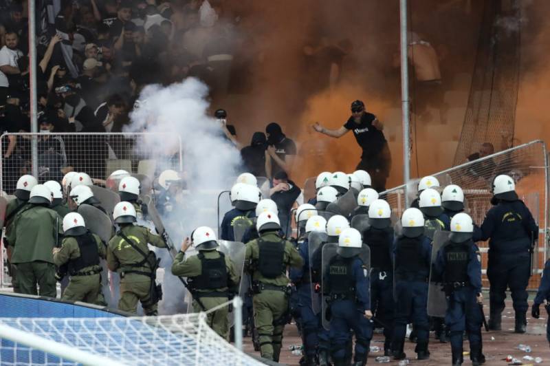 ΣΥΡΙΖΑ: «Τα επεισόδια στον τελικό Κυπέλλου αποδεικνύουν την αποτυχία Αυγενάκη»