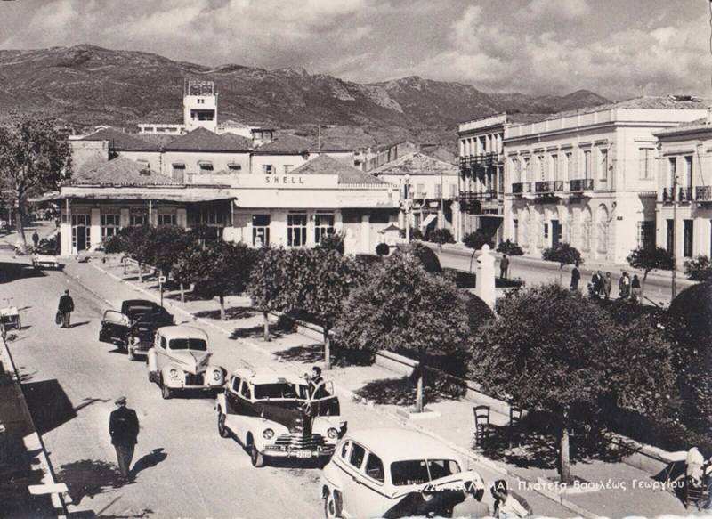 Η κεντρική πλατεία τη δεκαετία 1950-1960