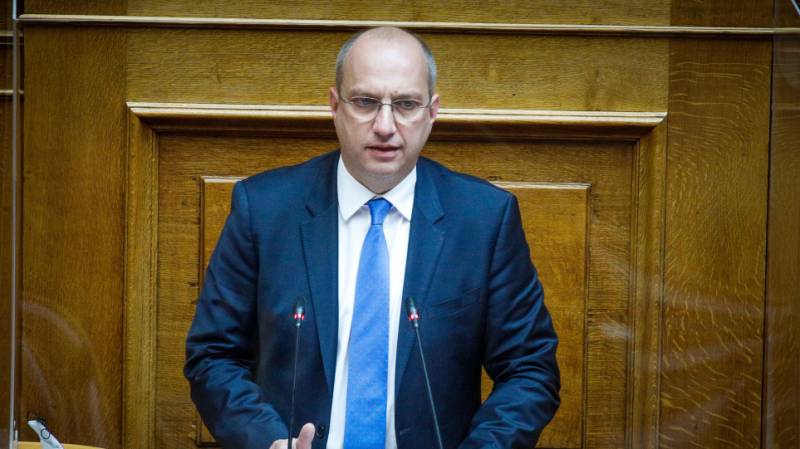 Γιάννης Οικονόμου: Βδομάδα βδομάδα θα σταθμίζουμε τα μέτρα