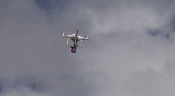 Με μήνυμα από drone ζητάει να μείνουν σπίτια τους οι πολίτες ο δήμαρχος Τριφυλίας (βίντεο)