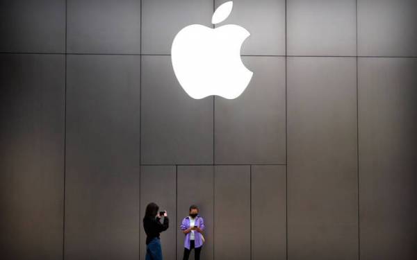 Apple: Ανοίγουν 25, από τα 271, καταστήματά της στις ΗΠΑ