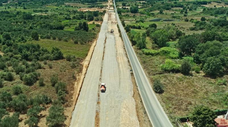 Εντυπωσιακά εναέρια πλάνα από την πρόοδο των εργασιών στο Καλαμάτα - Ριζόμυλος - Πύλος - Μεθώνη (βίντεο)