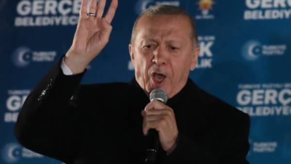 Ερντογάν: Οχι μόνο «απώλεια ψήφων», αλλά και «απώλεια αίματος και ψυχής»