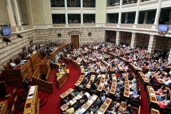 4 Μεσσήνιοι έφηβοι βουλευτές συνυπογράφουν διαμαρτυρία