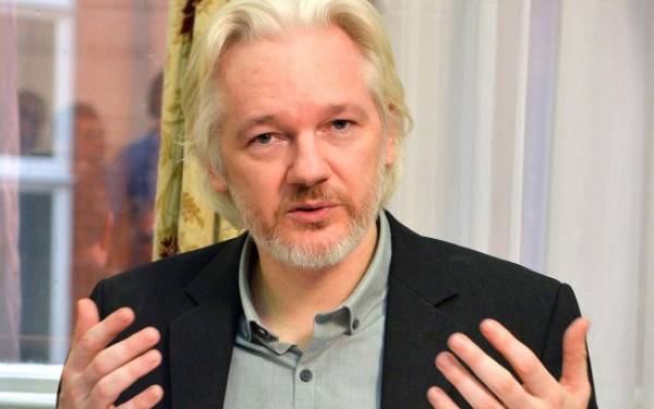 Το Wikileaks δέχεται και πάλι απόρρητα έγγραφα