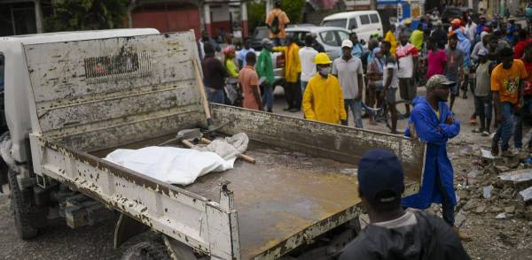 Αϊτή: Στους 1.941 ανήλθε ο απολογισμός των νεκρών από τον σεισμό