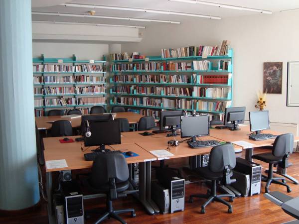 Η Δημόσια Κεντρική Βιβλιοθήκη Καλαμάτας στα μέσα κοινωνικής δικτύωσης