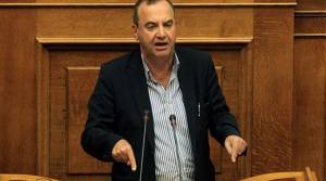 Στρατούλης: Η κυβέρνηση οδηγείται σε πλήρη ακύρωση του προγράμματος του ΣΥΡΙΖΑ