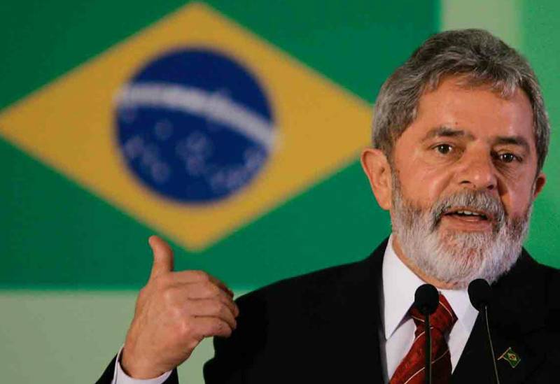 Βραζιλία: Ο Λούλα αποσύρει την υποψηφιότητά του από τις εκλογές