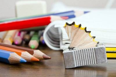 Κ. Σκρέκας: Πλαφόν στο περιθώριο κέρδους για σχολικά είδη και θερμοσίφωνες