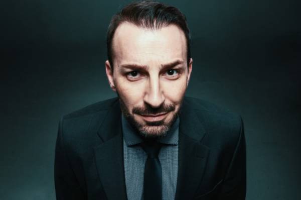 "Ο ελέφαντας στο δωμάτιο" - Stand-up comedy με το Γιώργο Χατζηπαύλου. Kερδίστε μια διπλή πρόσκληση (ΝΙΚΗΤΗΣ)