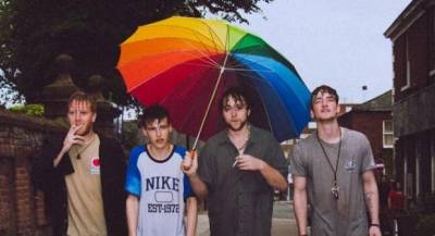 Νεκρά τα μέλη του συγκροτήματος Viola Beach σε τροχαίο