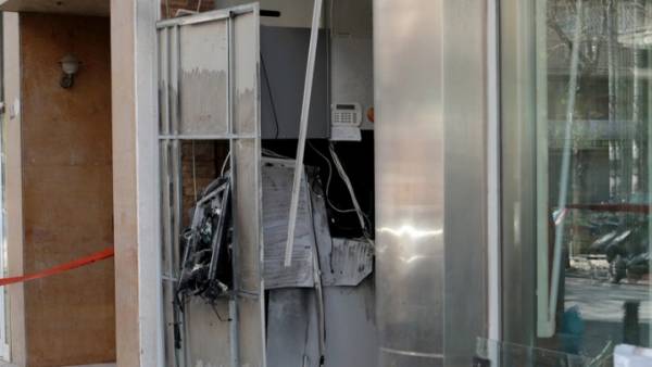 Αγνωστοι ανατίναξαν τρία ATM σε Μεταμόρφωση και Ελληνικό