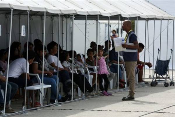 Αποσύρονται από τα ελληνικά νησιά οι εμπειρογνώμονες για την καταγραφή των προσφύγων