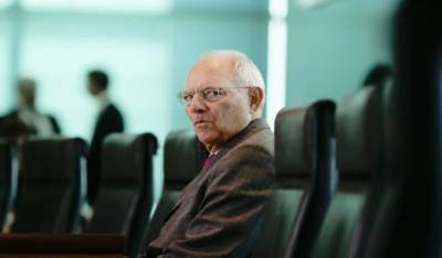 Σόιμπλε: Αν κρυώνετε φορέστε δεύτερο πουλόβερ, δεν είναι ικανοποίηση στη ζωή να διασκεδάζεις συνέχεια