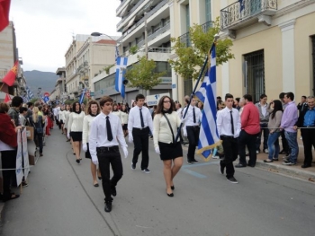 Βίντεο από την παρέλαση και τις πορείες στην Καλαμάτα