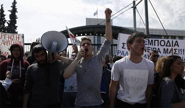 Συγκέντρωση διαμαρτυρίας φοιτητών στη Θεσσαλονίκη