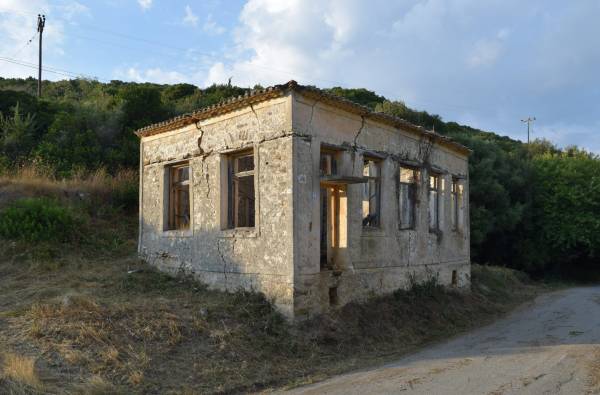 Αποκατάσταση διατηρητέου σχολείου Κάτω Αμπελοκήπων