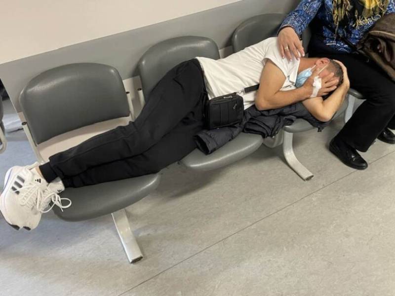 Γεωργιάδης: Επείγουσα ΕΔΕ για φωτογραφία με ασθενή σε καρέκλες νοσοκομείου (βίντεο)