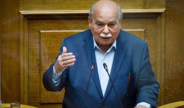 Βούτσης: Να υπερψηφίσουμε την πρόταση νόμου του ΣΥΡΙΖΑ για τον δανεισμό των κομμάτων