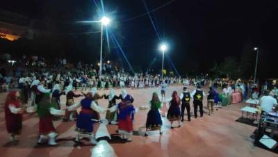 Με συμμετοχή 13 συλλόγων και 400 ατόμων: Αντάμωμα παραδοσιακών χορών στην Καλαμάτα