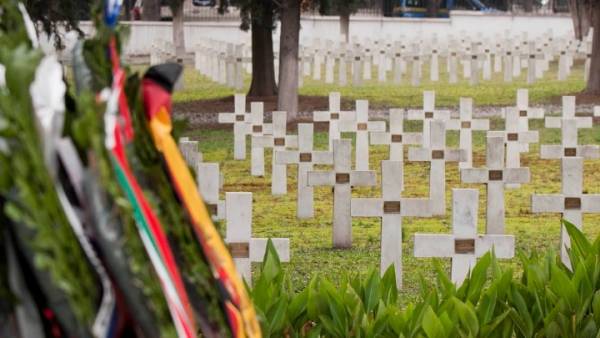 Ζέιτενλικ: Η ιστορία της μεγαλύτερης στρατιωτικής νεκρόπολης της χώρας
