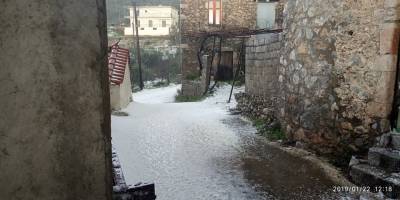 Ισχυρή χαλαζόπτωση σε Καλαμάτα και Μάνη (βίντεο-φωτογραφίες)