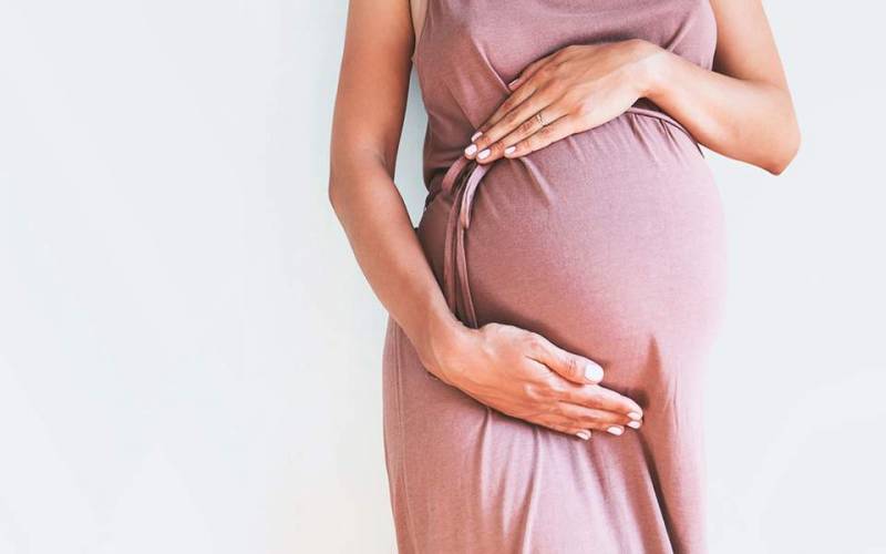 Νέες μελέτες για τον κορονοϊό στην εγκυμοσύνη: Ο ιός περνάει στο έμβρυο μέσω του πλακούντα
