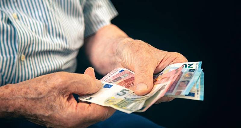 e-ΕΦΚΑ: Πότε καταβάλλονται οι συντάξεις μηνός Ιουνίου 2025