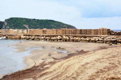 Αγωνία για το λιμάνι της Μαραθόπολης