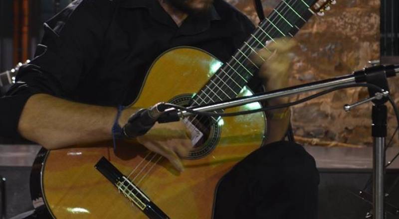Ρεσιτάλ κιθάρας στην Καλαμάτα με το Θάνο Μήτσαλα