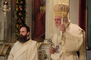 Εθνική ενότητα ζητάει ο αρχιεπίσκοπος Ιερώνυμος