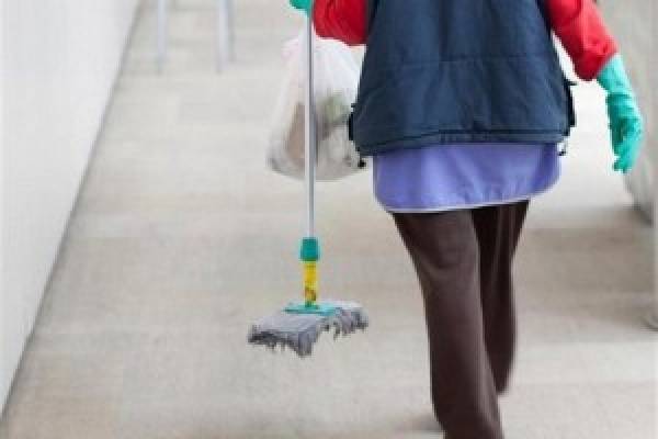 Παρέμβαση της ΚΟ του Κινήματος Αλλαγής για τις καθαρίστριες στα σχολεία