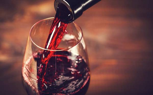 Ερευνα: Ενα ποτήρι κόκκινο κρασί ισούται με μια ώρα στο γυμναστήριο