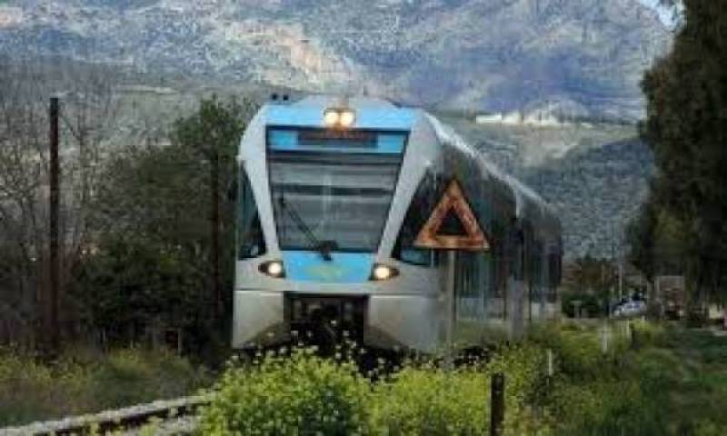 Ερώτηση Μάκαρη και Σιάτου για το σιδηροδρομικό δίκτυο της Πελοποννήσου