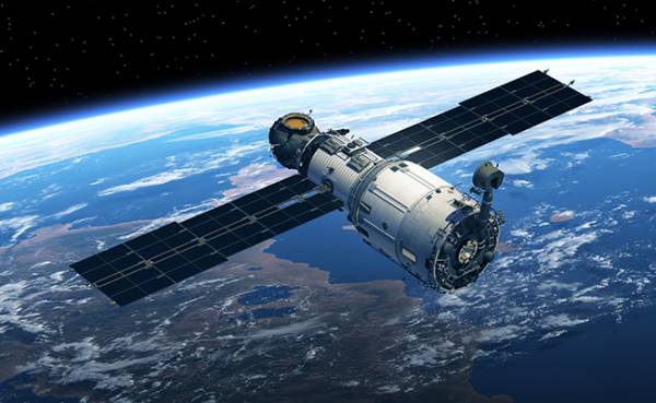 Επιτάχυνση διαδικασιών για τον Διαστημικό Οργανισμό στην Καλαμάτα ζητάει ο Μανιάτης