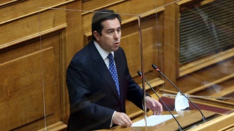 Μηταράκης: Νομοθετική πρωτοβουλία για τη θέσπιση «ψηφιακής βίζας»