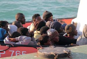 Πάνω από 3.600 μετανάστες διασώθηκαν τις τελευταίες 48 ώρες στη Μεσόγειο