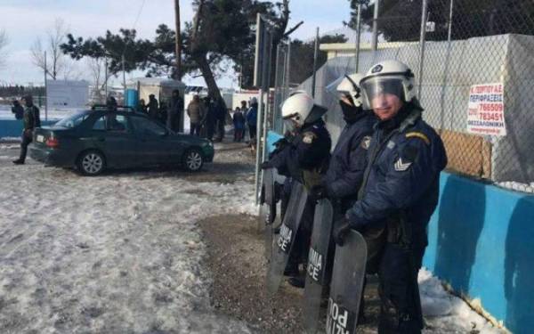 Θεσσαλονίκη: Ένταση στη διάρκεια διαμαρτυρίας προσφύγων στα Διαβατά