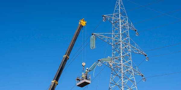 Ενισχύεται σημαντικά η ηλεκτρική διασύνδεση της Πελοποννήσου - Ανοίγει ο δρόμος για νέες επενδύσεις στην ενέργεια